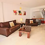 Ayma Casa Stier *
